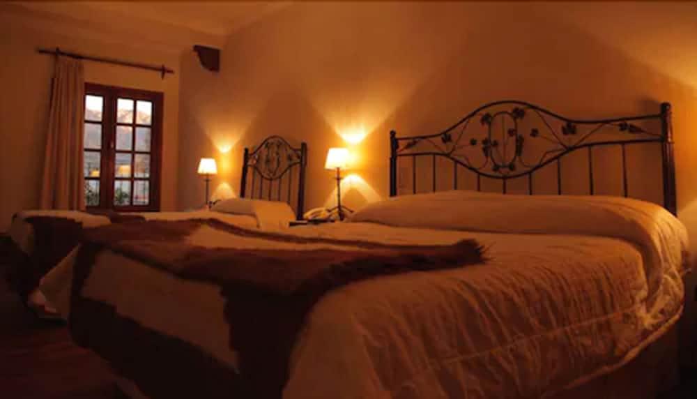 Hotel Asturias Cafayate Exterior photo