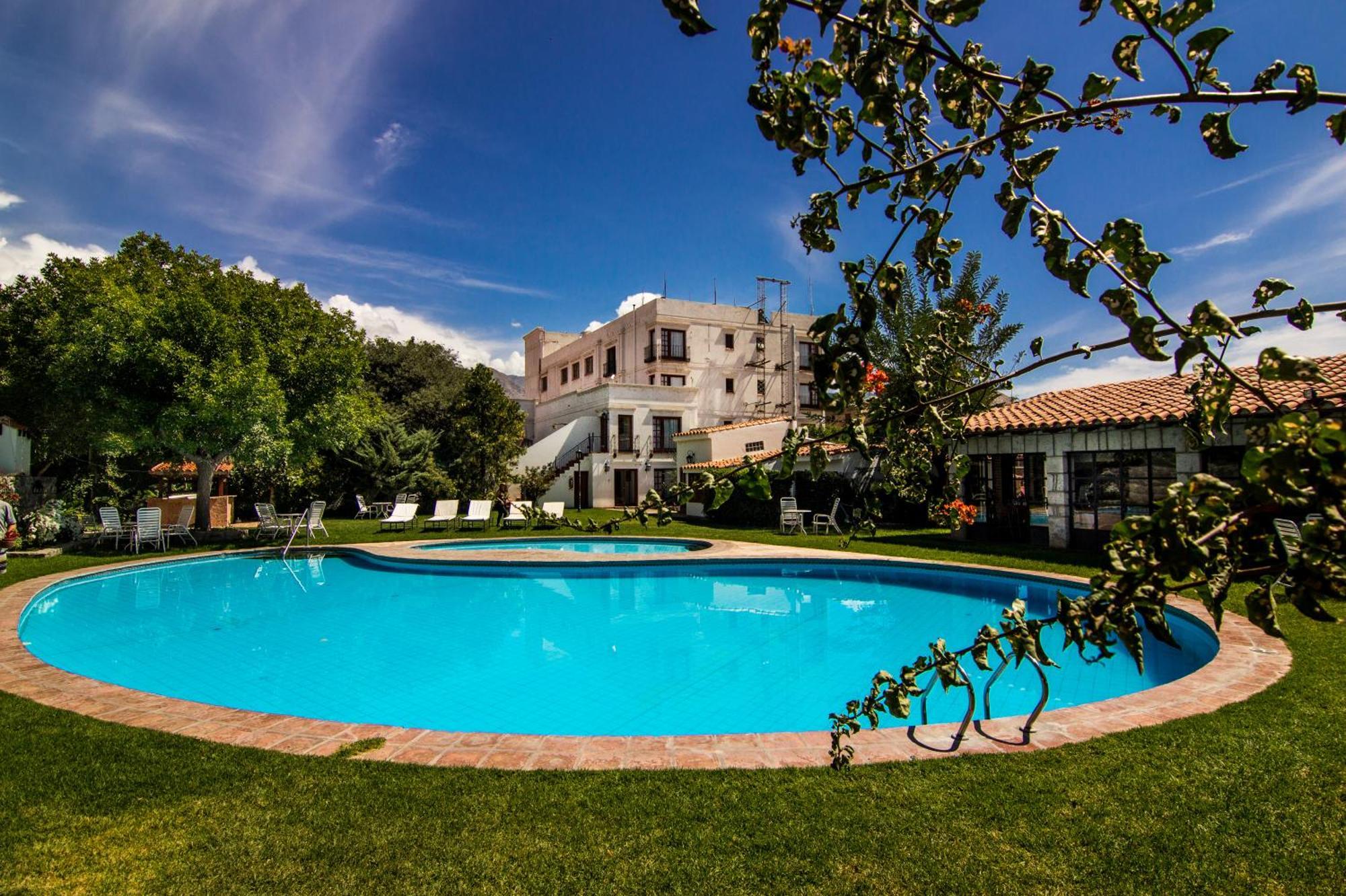 Hotel Asturias Cafayate Exterior photo